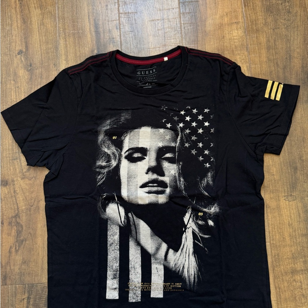 GUESS Black Graphic T-Shirt for Men